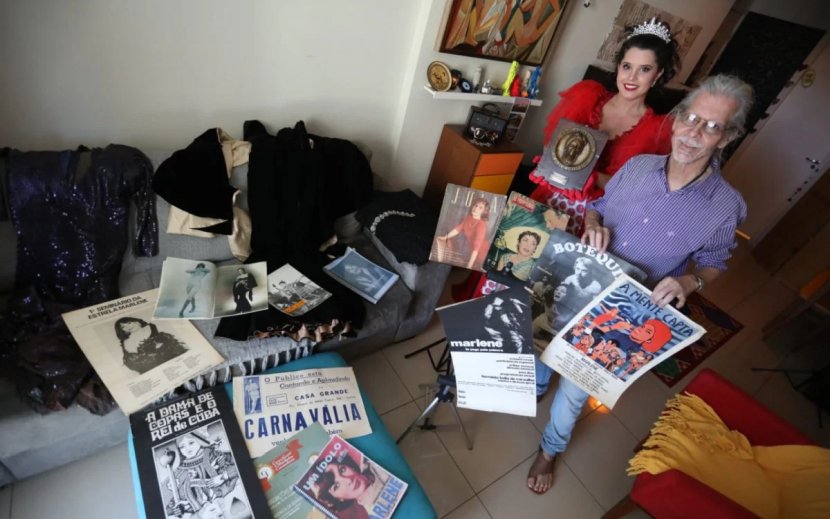 Totem-Caio-martins-mona-e-cezinha-jornal-o-dia